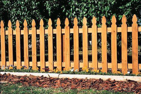 Palisade Wood Picket Fence